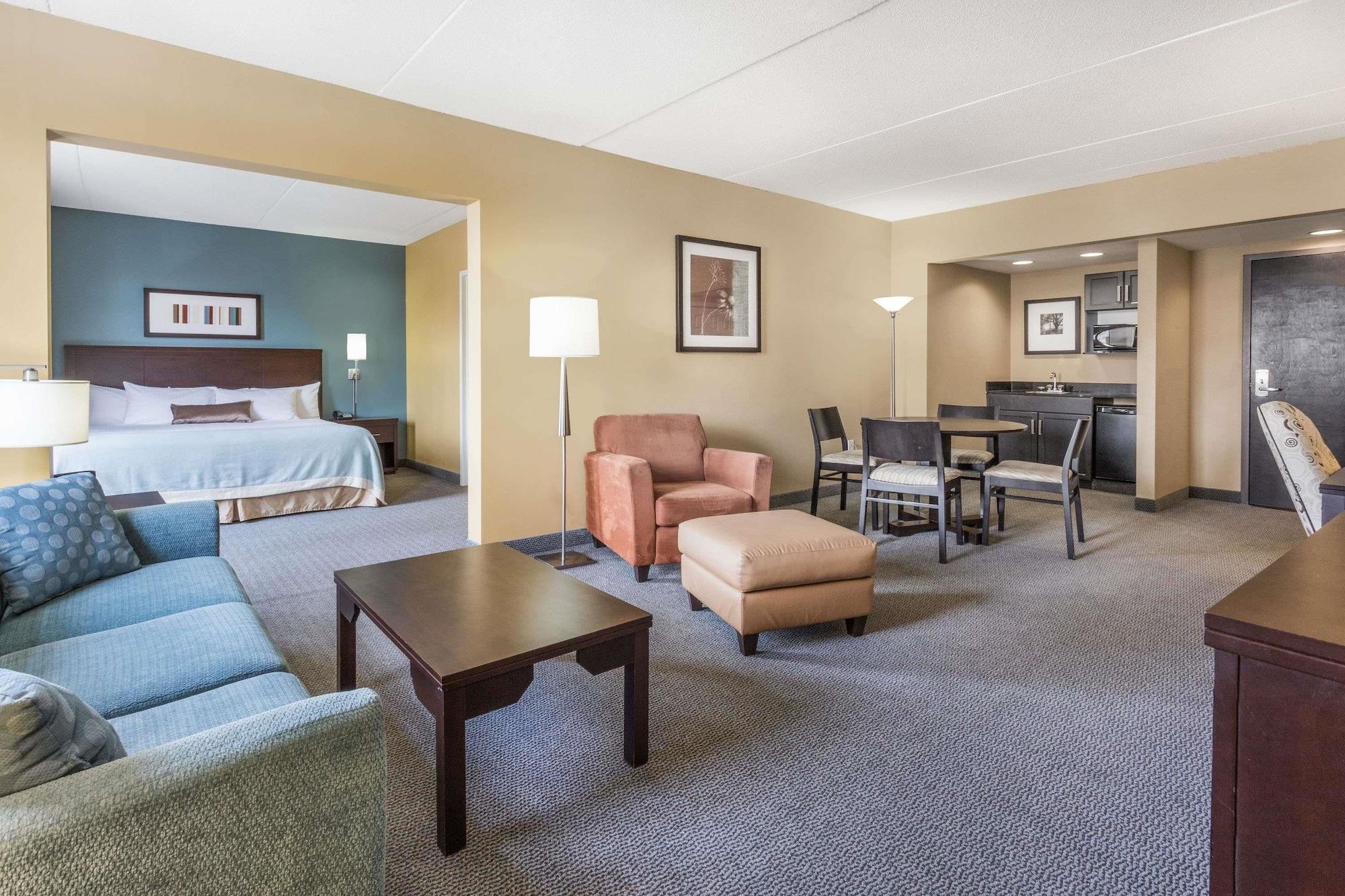 Wingate By Wyndham Regina Hotel Exterior foto