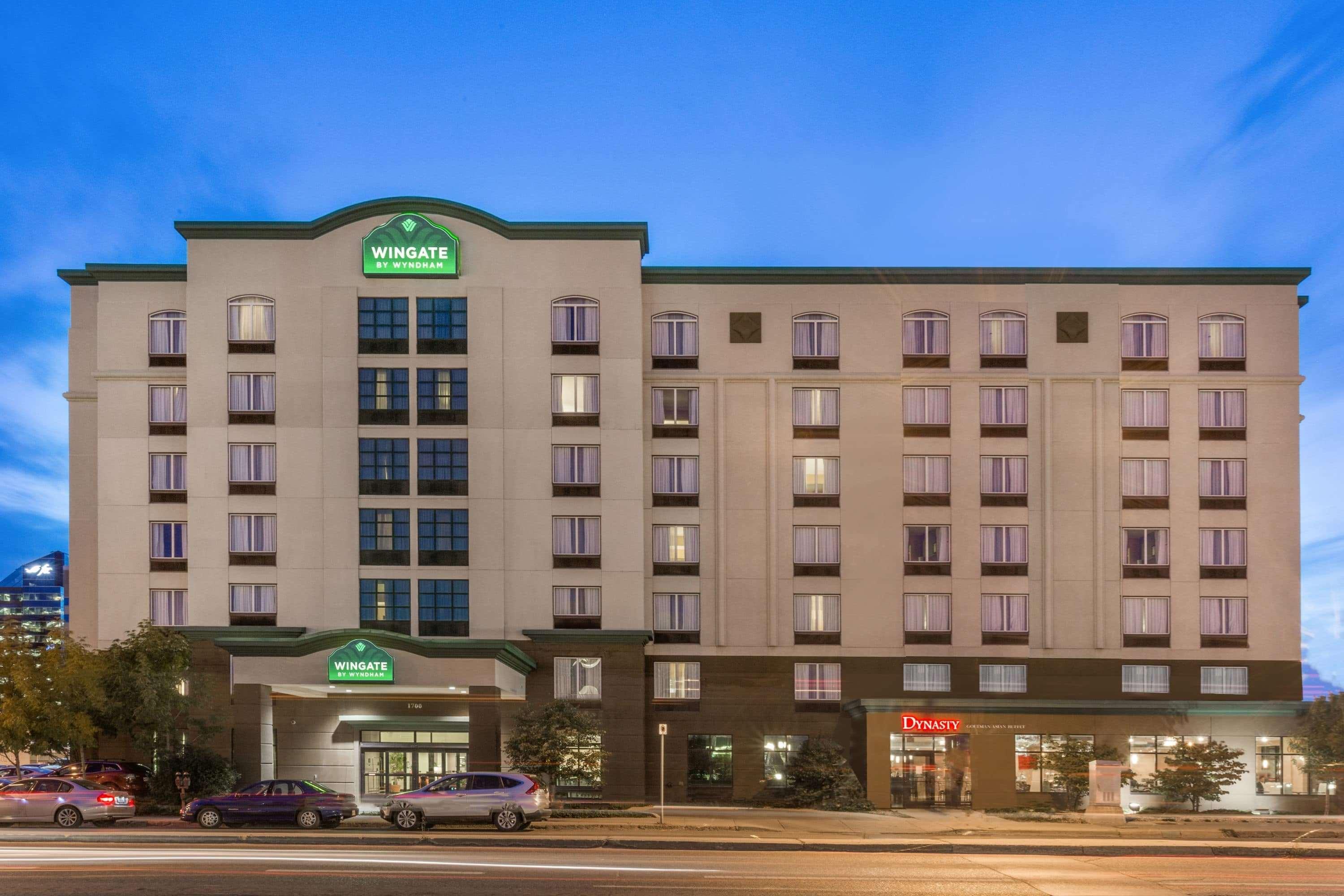 Wingate By Wyndham Regina Hotel Exterior foto